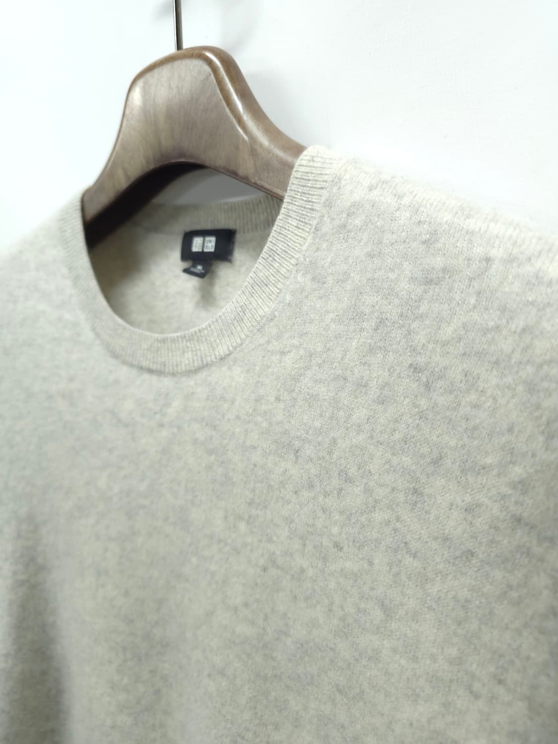 유니클로 남성 캐시미어 100% 크루넥 스웨터 니트(105) 상품이미지5