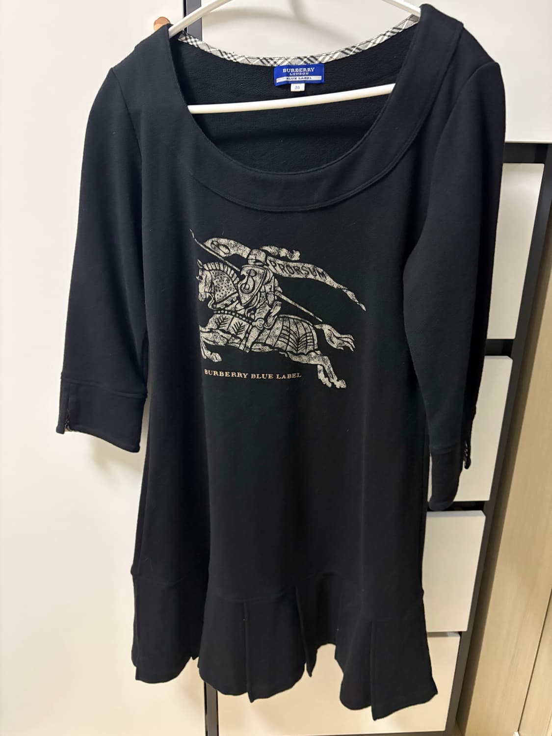 버버리 블랙 7부 원피스. 레이어드 상의 상품이미지1