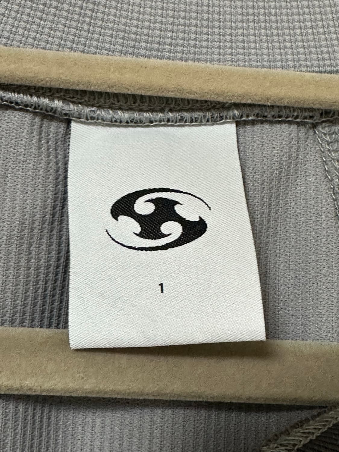 산산기어 플래킷 롱 슬리브 그레이 1사이즈 상품이미지3