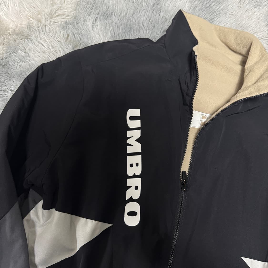 엄브로 컬러블록 리버시블 후리스 집업 L사이즈  상품이미지2