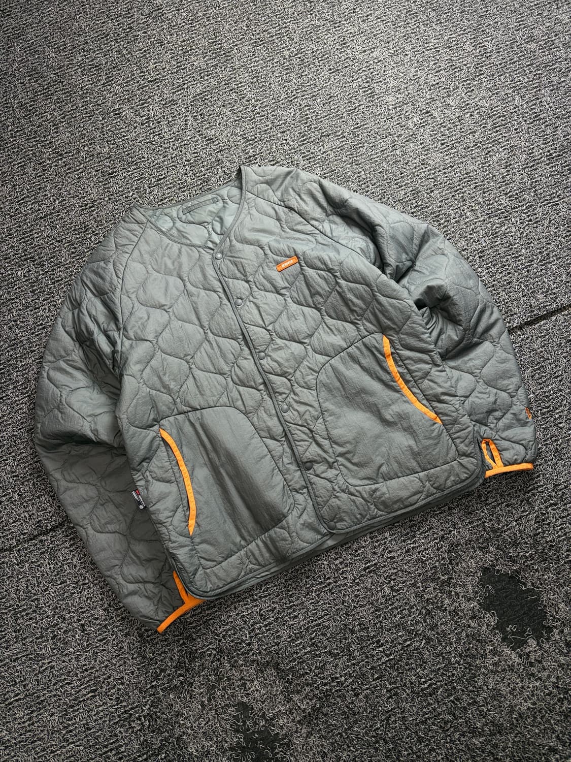 뉴에라 NE 테크 아메카지 퀼티드 자켓 3184 상품이미지1