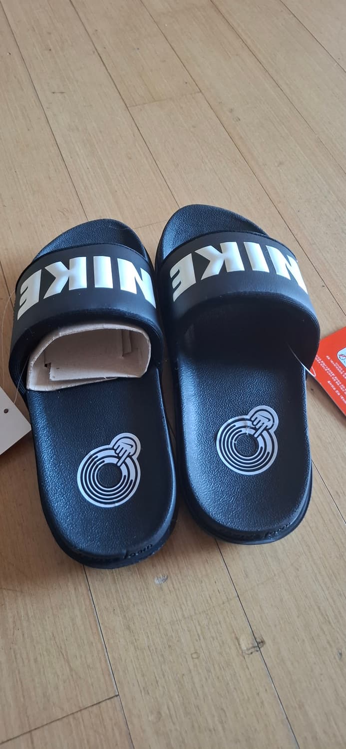 (새제품) 나이키 오프코트 슬라이드 블랙 230mm 상품이미지2