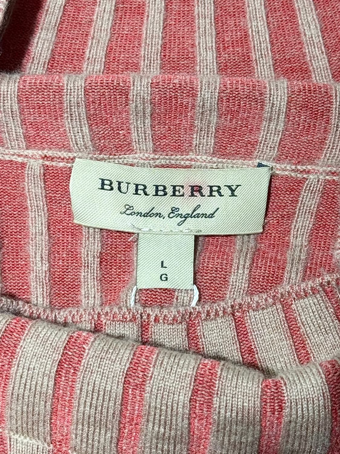 버버리 베이지 코랄 슬림핏 캐시미어 립 니트 상품이미지7