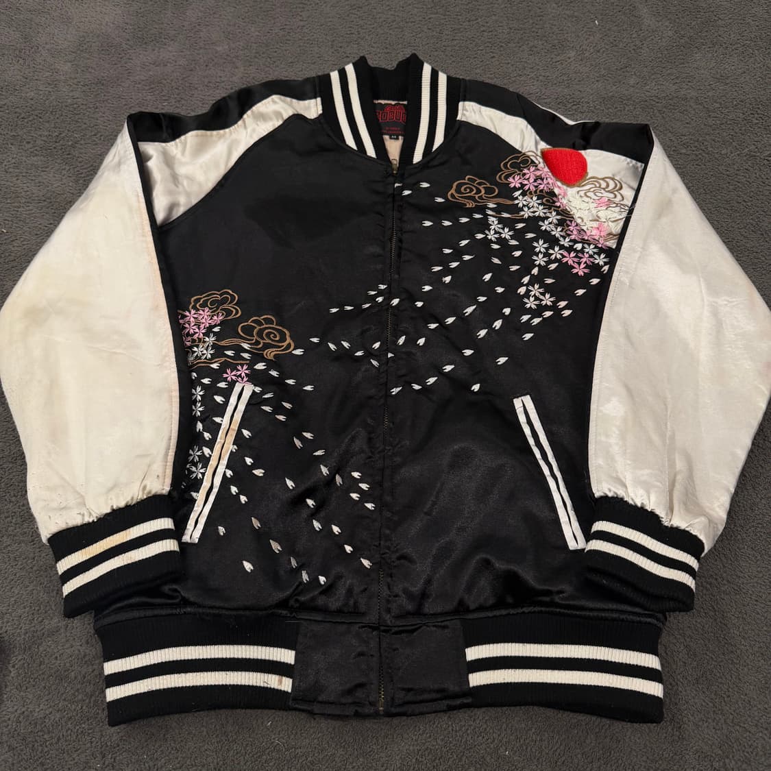 [ 정품/M ] ROGUES 잉어 사쿠라 자수 스카잔 자켓 상품이미지2