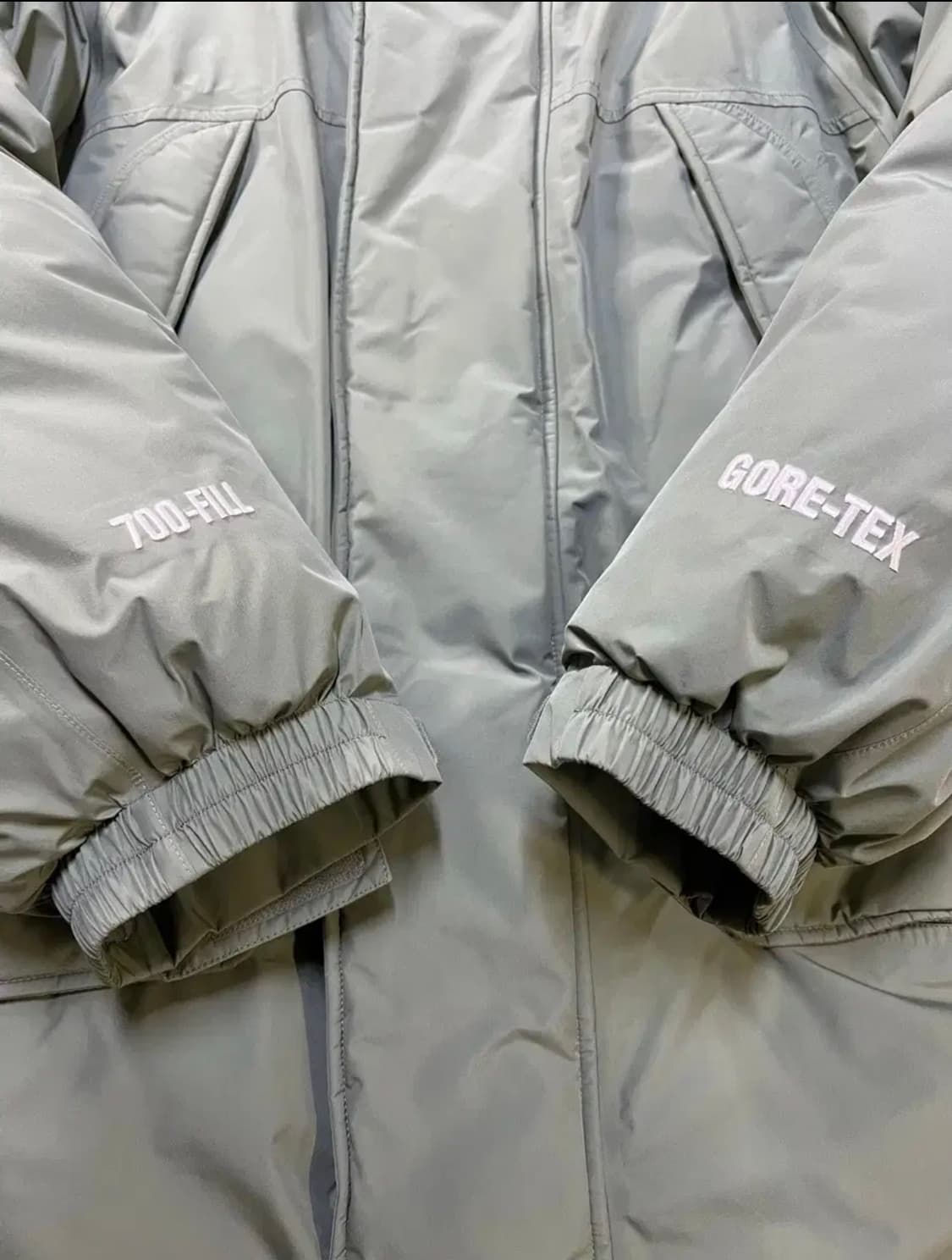 슈프림 700필 고어텍스 파카 m 상품이미지4