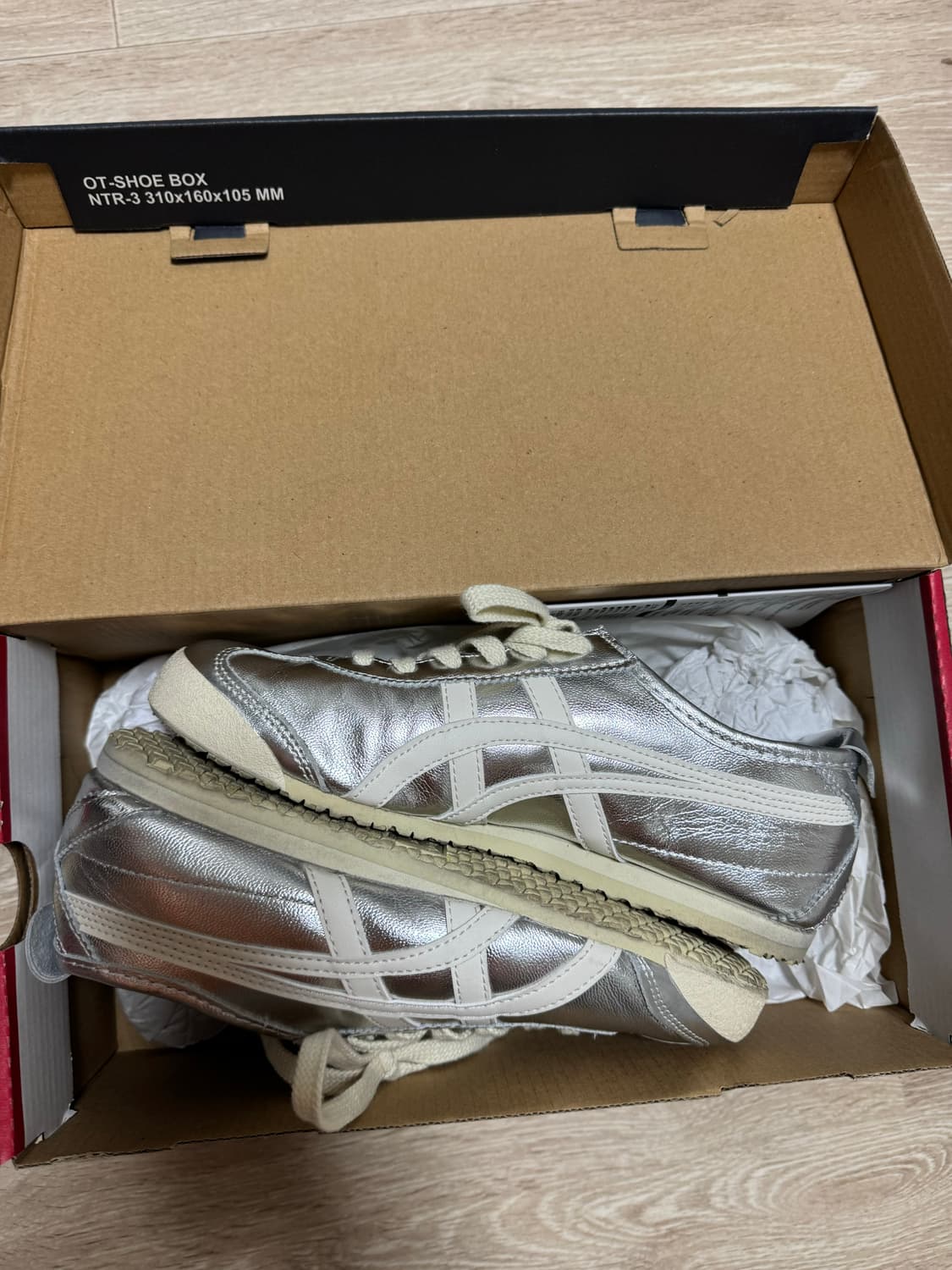 오니츠카타이거 멕시코66 실버 230 상품이미지1