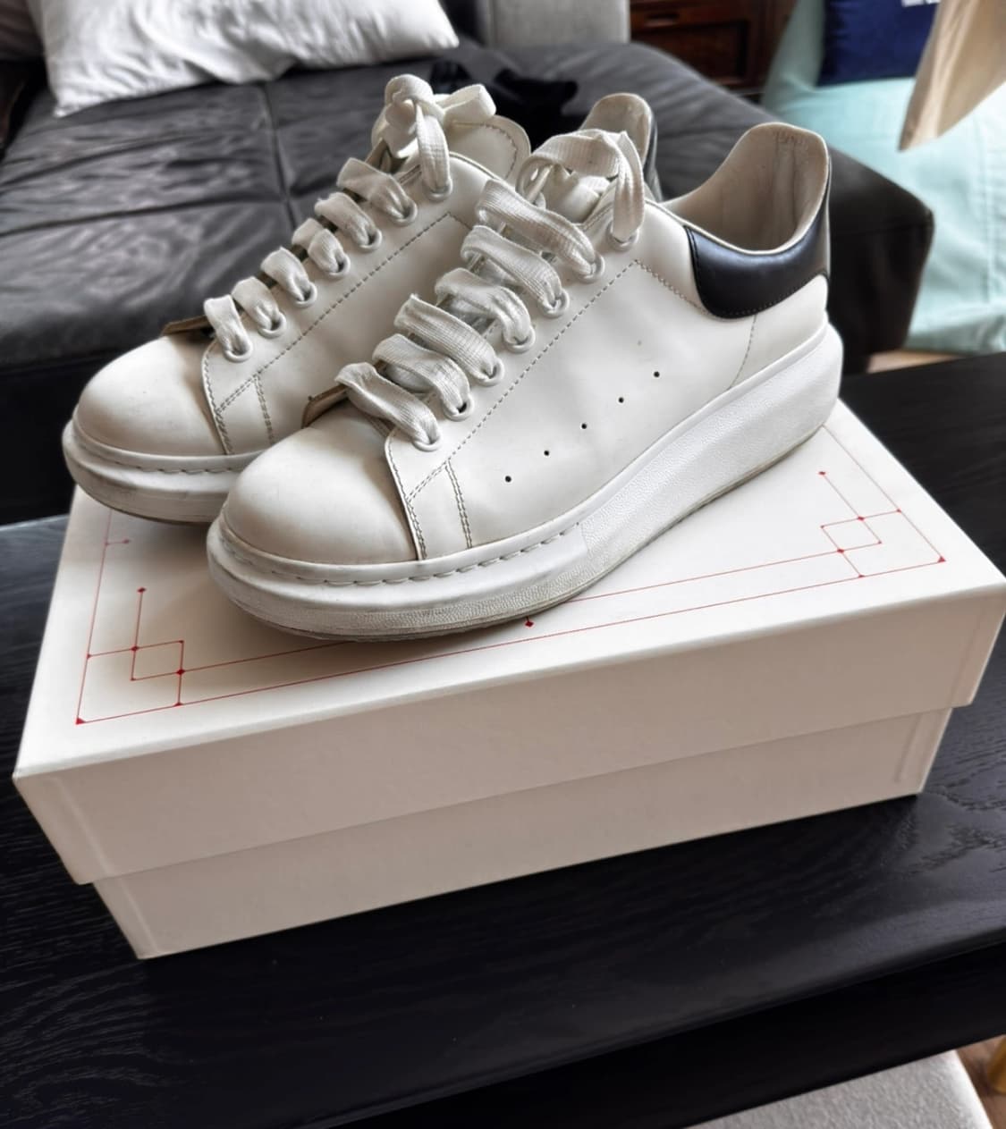 알렉산더 맥퀸 오버솔 42.5 급처 상품이미지2