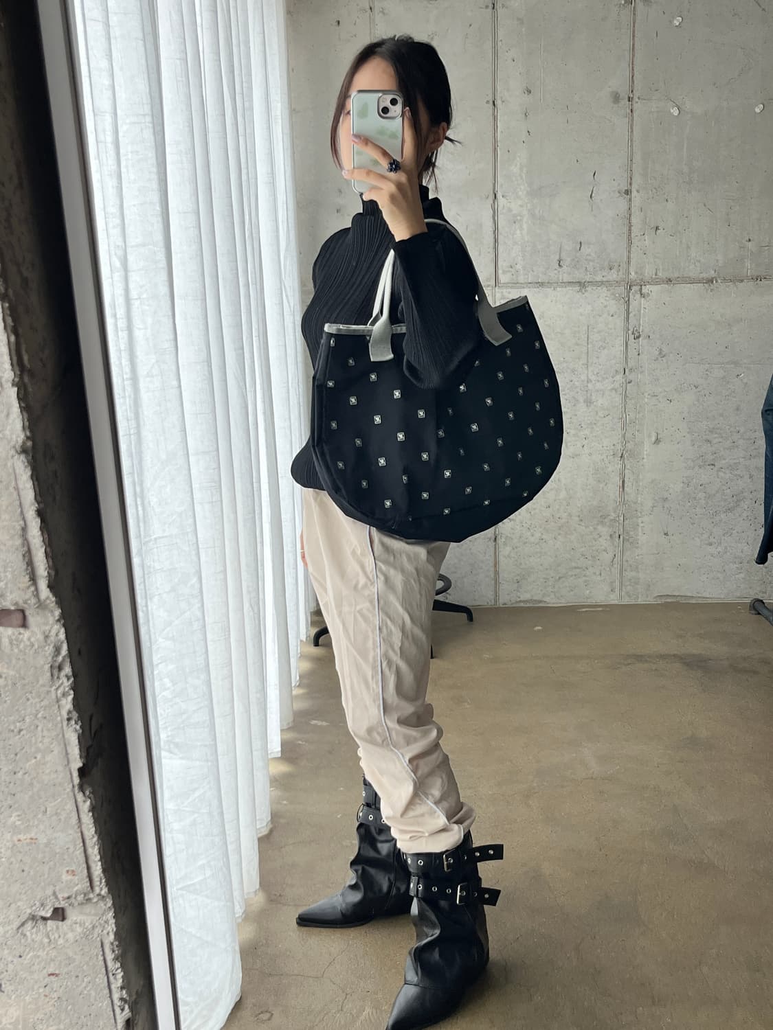 00s Courreges 꾸레쥬 로고 패턴 나일론 백 상품이미지4