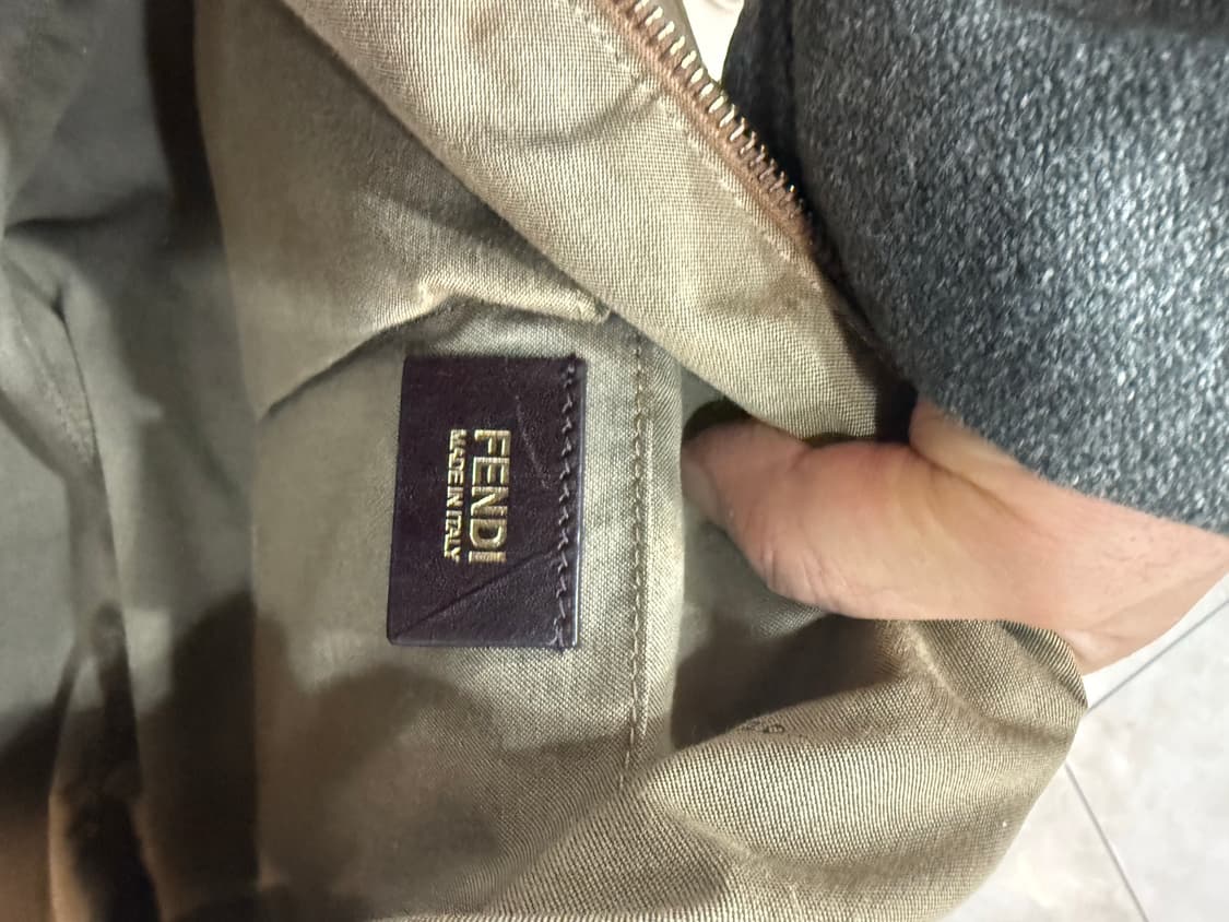 정품 펜디 FF 하드웨어 램포 숄더백 팝니다 상품이미지6