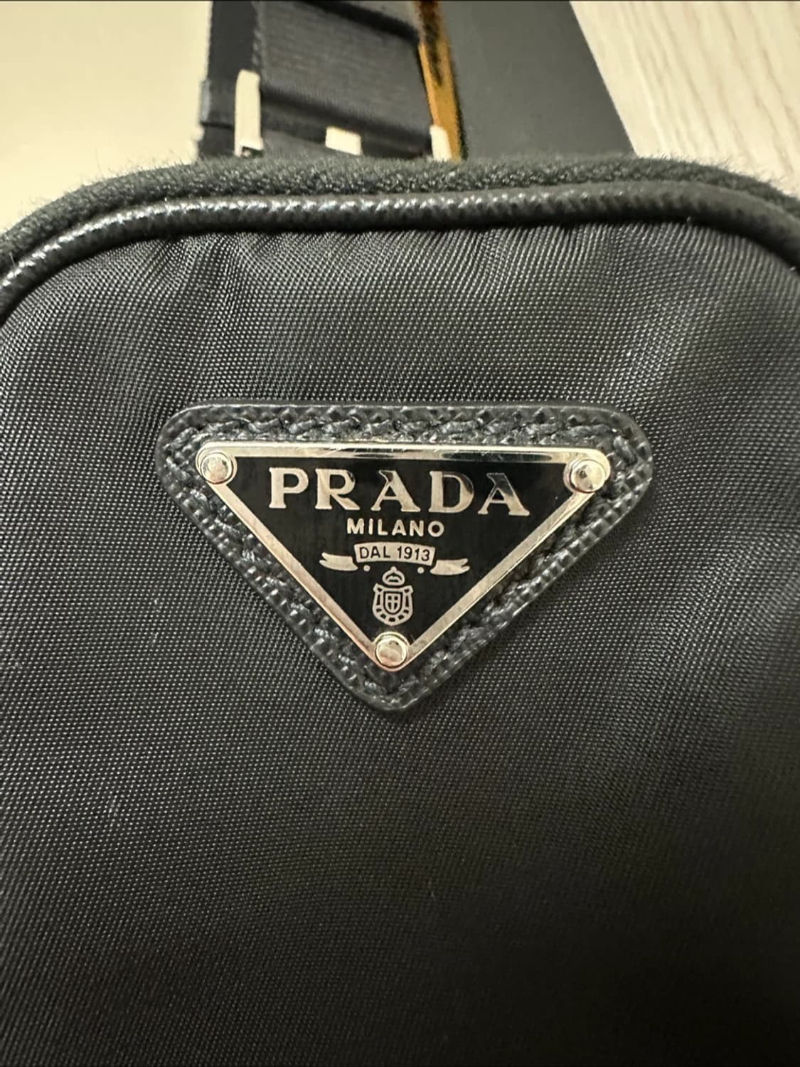 프라다 리나일론 사피아노가죽 숄더백 2vh133 상품이미지9