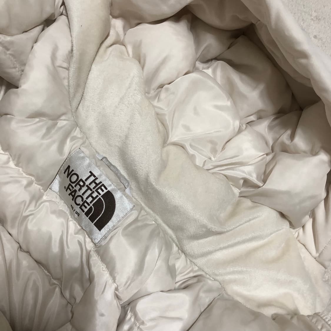 노스페이스 온볼 아이보리 숏패딩 XS 상품이미지8