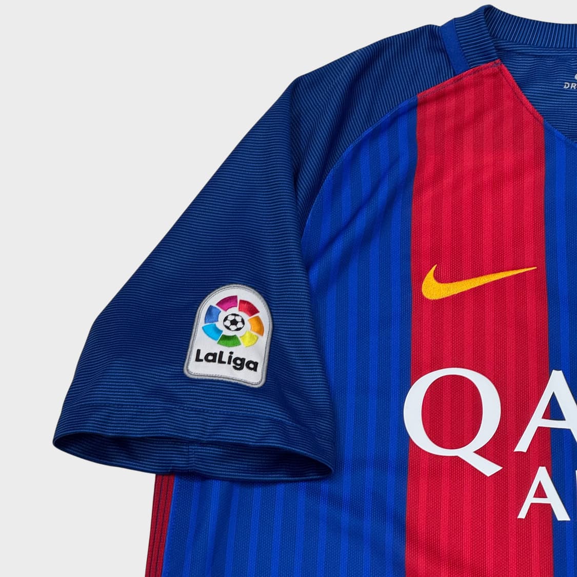 16-17 바르셀로나 홈 No.11 네이마르 상품이미지4