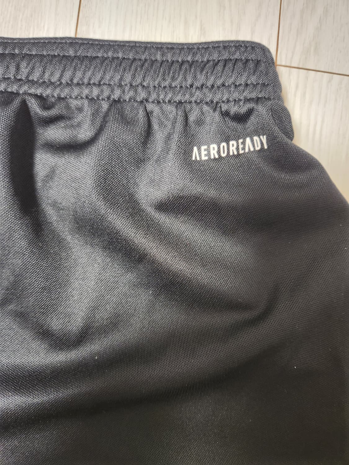 아디다스 러닝 트레이닝 반바지 파르마 16 쇼트 xl(새상품급)

아디다 상품이미지6