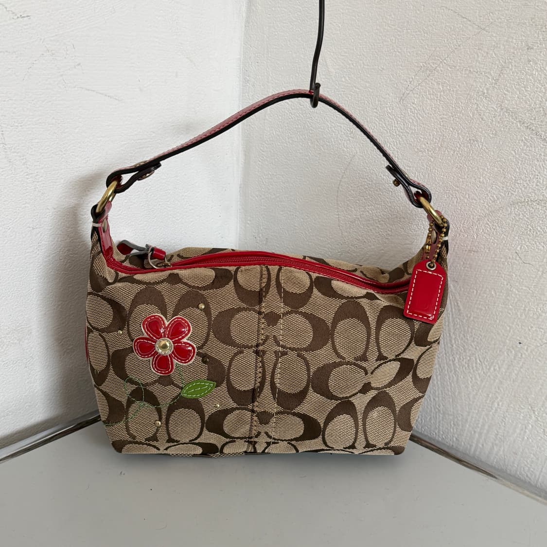 Coach signature flower mini bag 상품이미지2