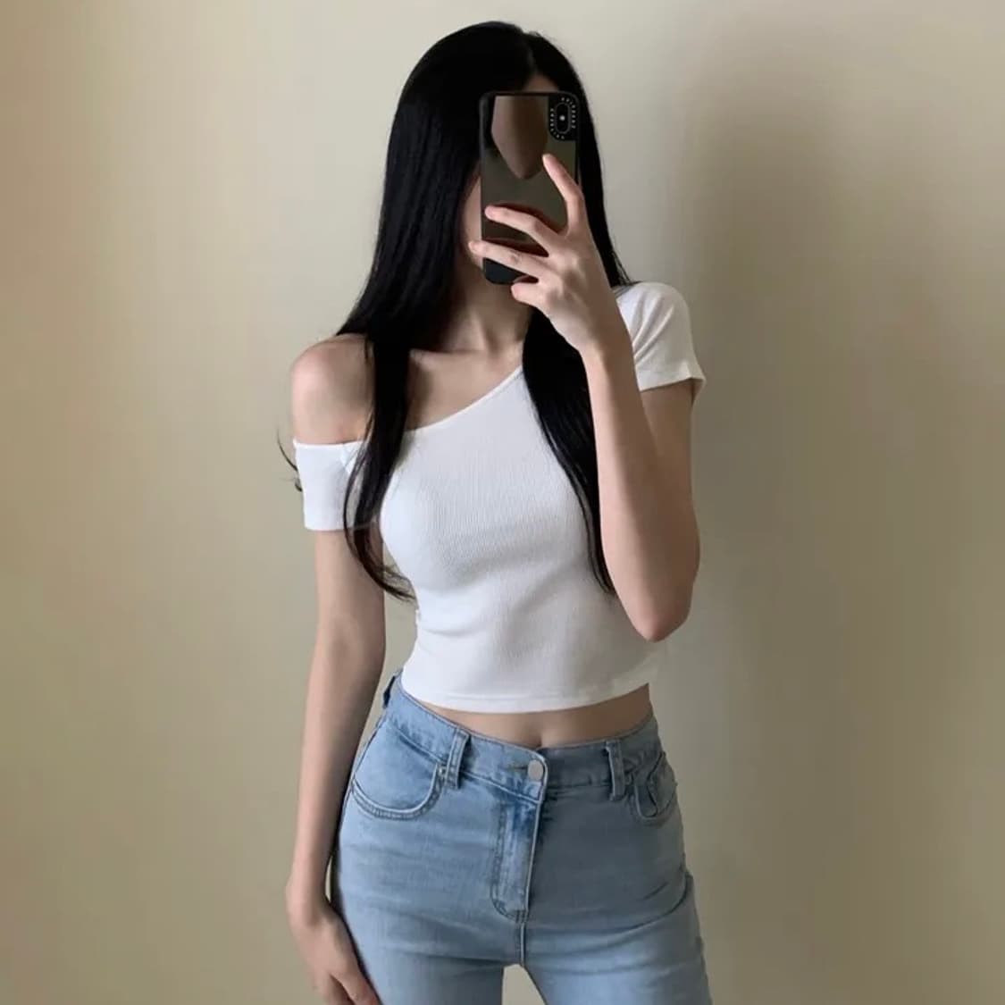 델라인 MADE 언발란스 원숄더 크롭티셔츠 화이트 상품이미지3