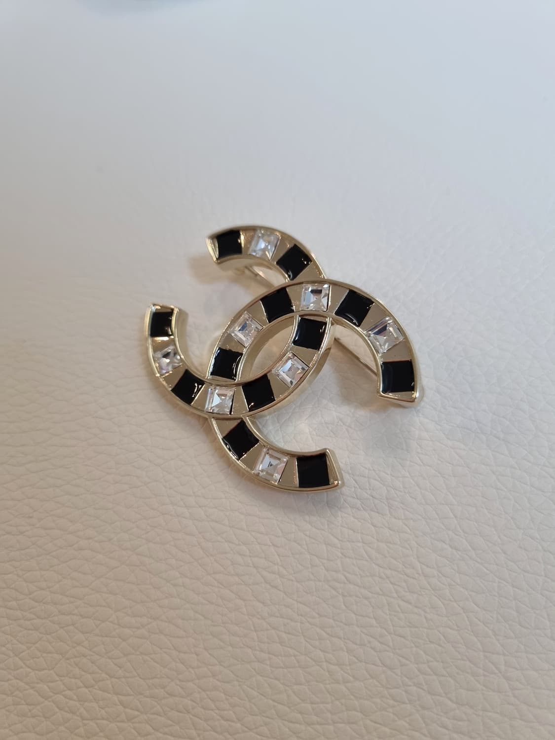 샤넬 블랙스톤스왈 CC로고 브로치 업사이클링 상품이미지4