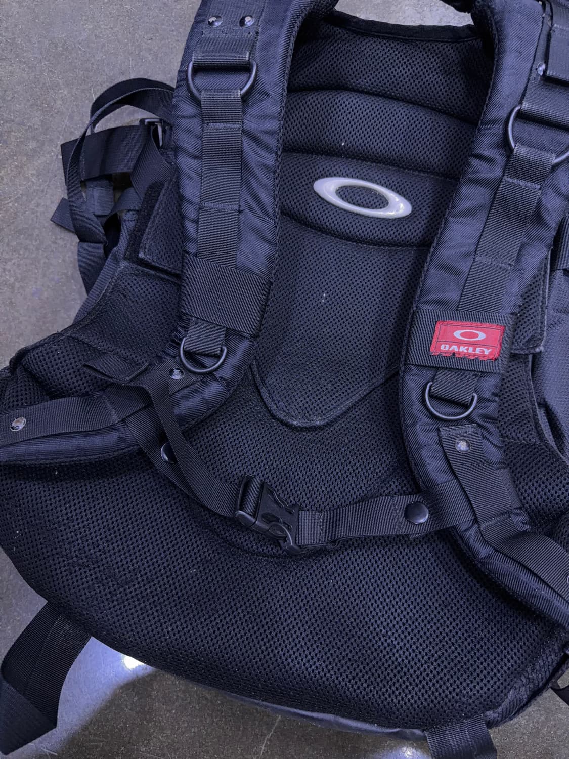 오클리 택티컬 멀티 유틸리티 백팩 블랙 상품이미지9