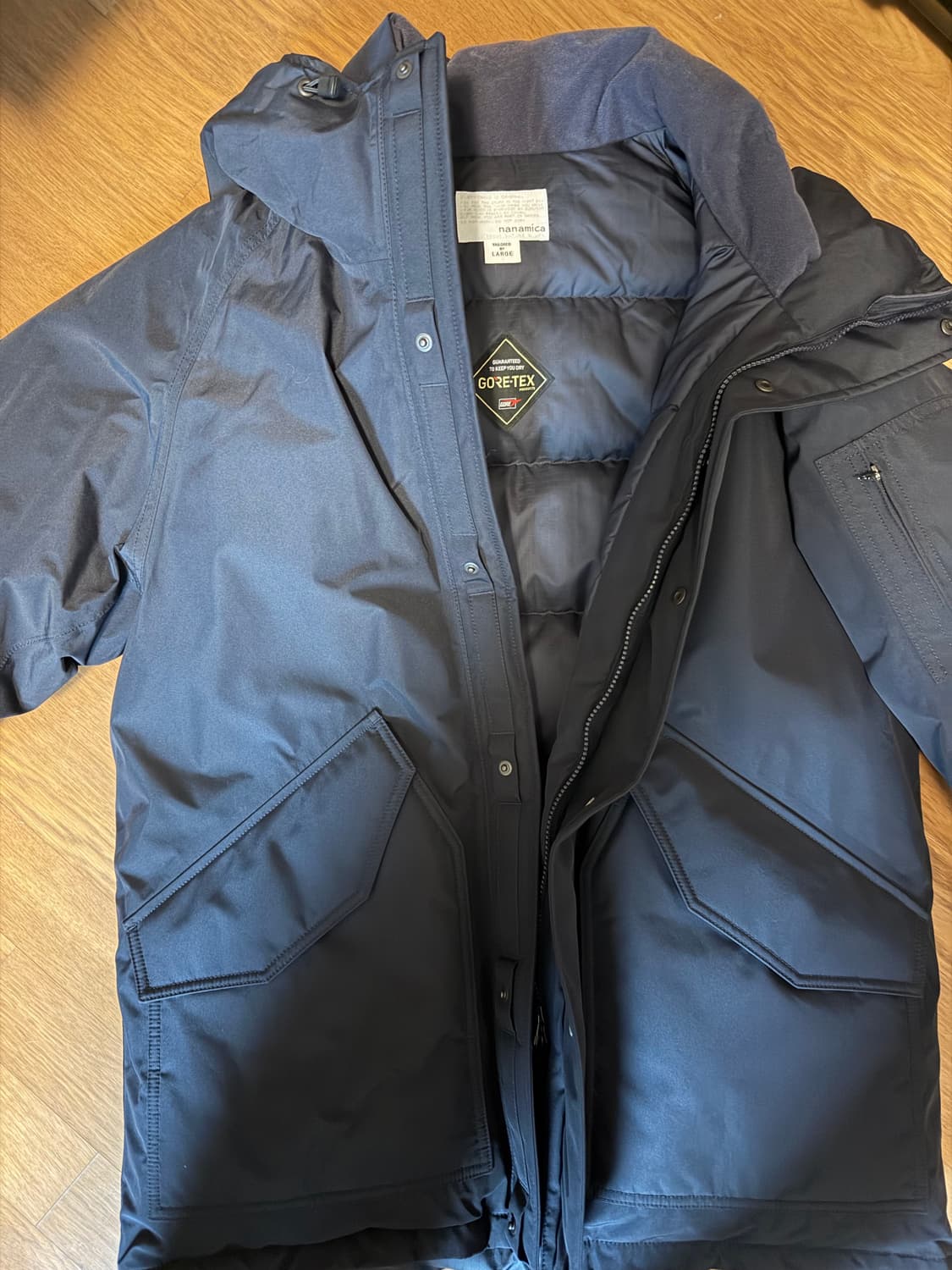 나나미카 고어텍스 다운 네이비 상품이미지1