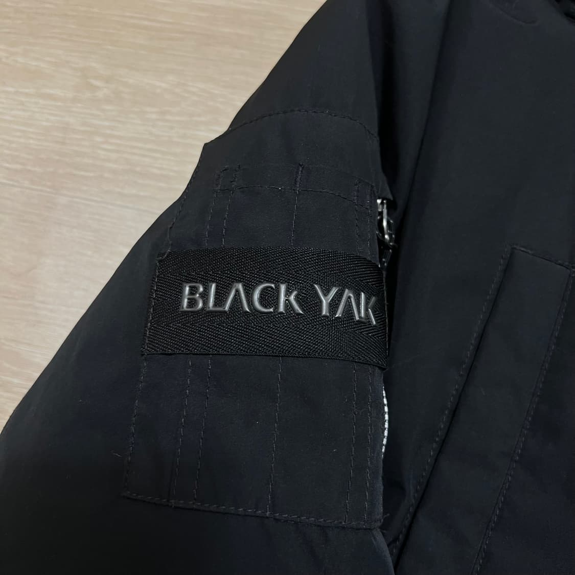 블랙야크 키즈 덕다운 와펜 후드 롱패딩 점퍼 [블랙] 165 상품이미지4