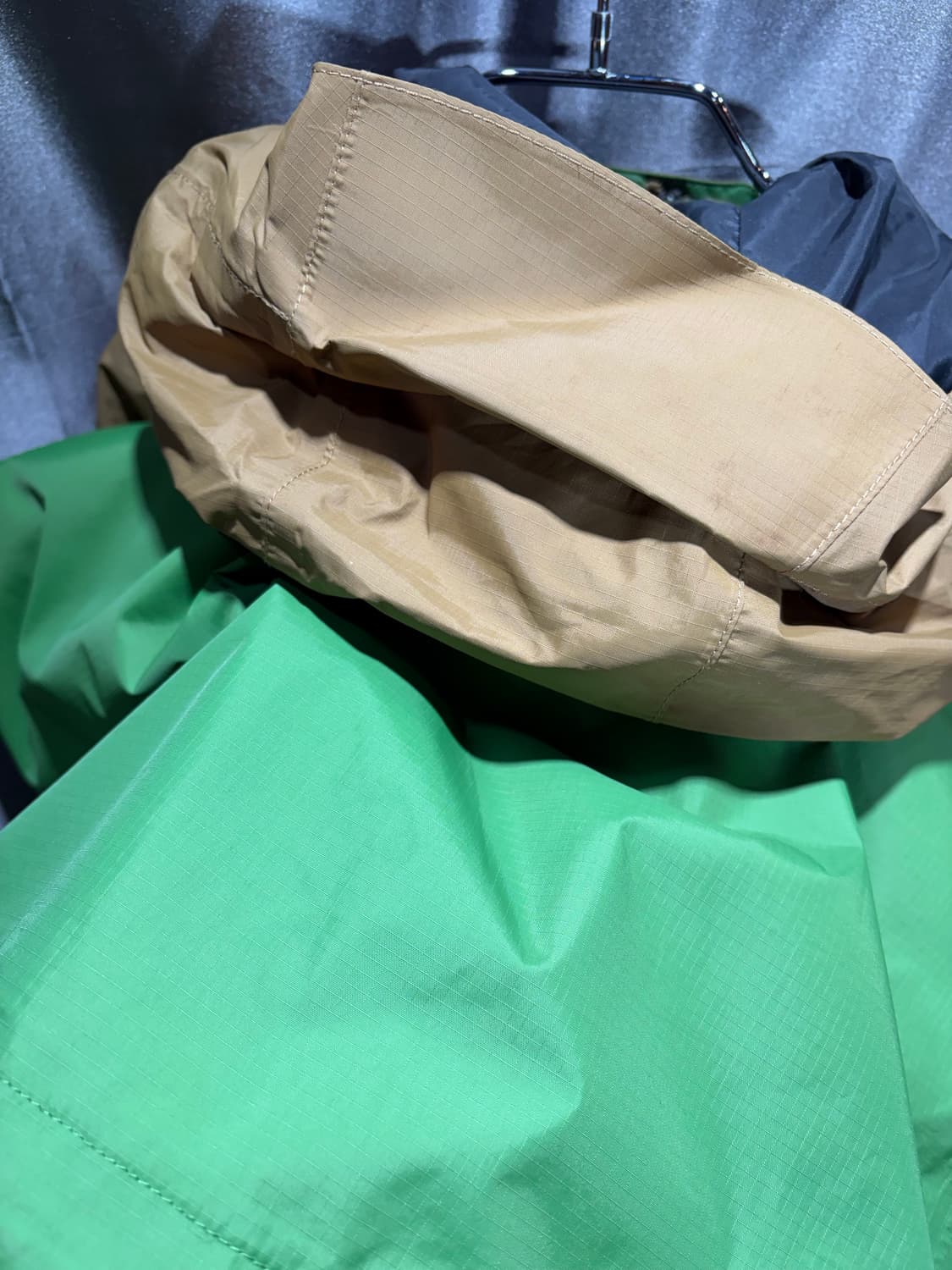 M 노스페이스 하이벤트 골드/그린 배색 나일론 후드집업 상품이미지8