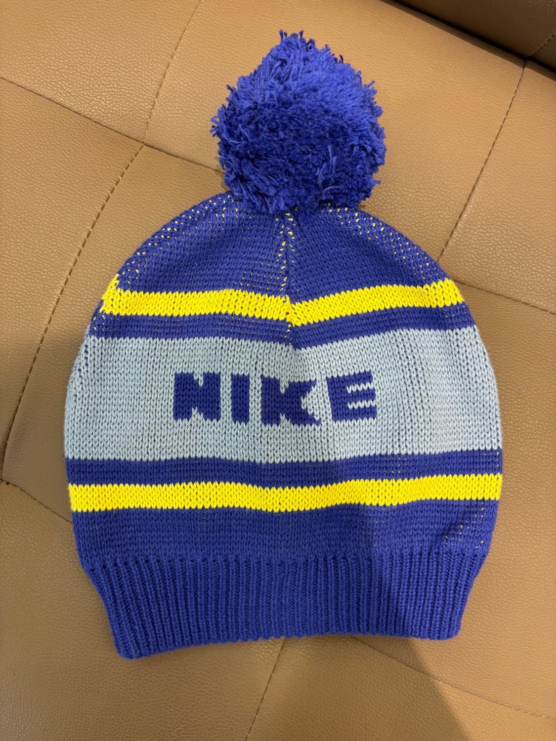 나이키 배색 방울비니 상품이미지2