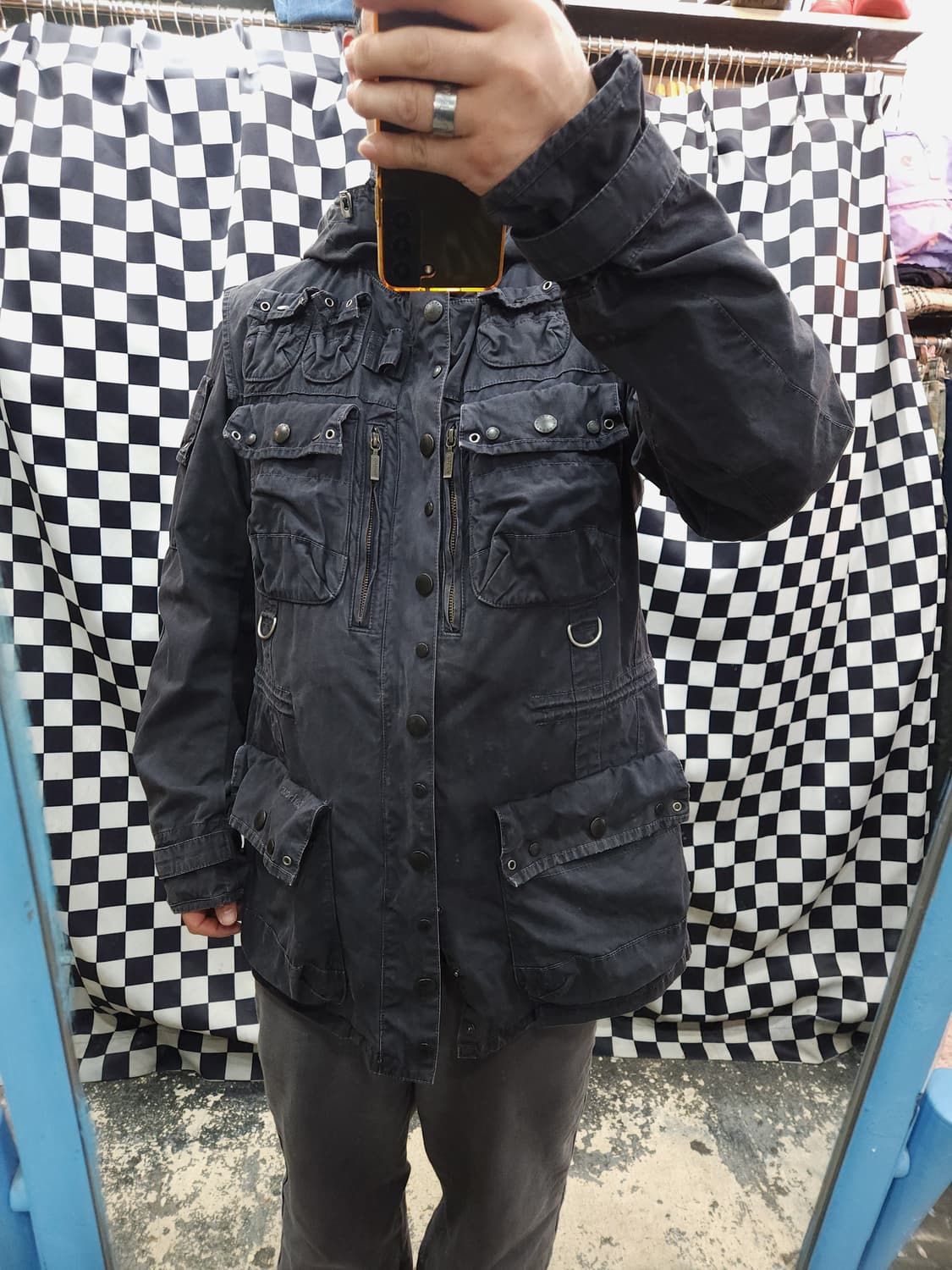 바버 × 토키토 멀티포켓 빈티지 코튼 헌팅자켓

 상품이미지9