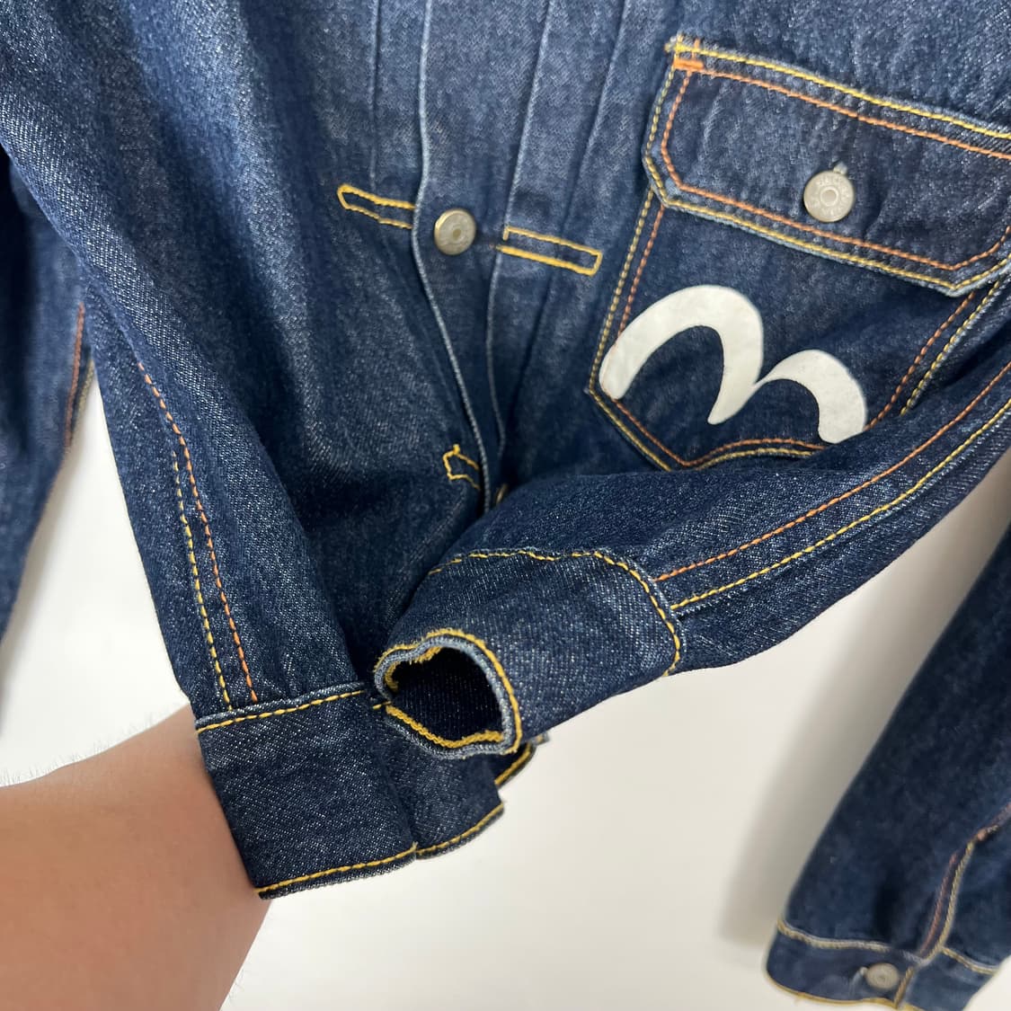 Evisu 에비수 1세대 빅페인팅 데님 트러커 자켓 상품이미지5