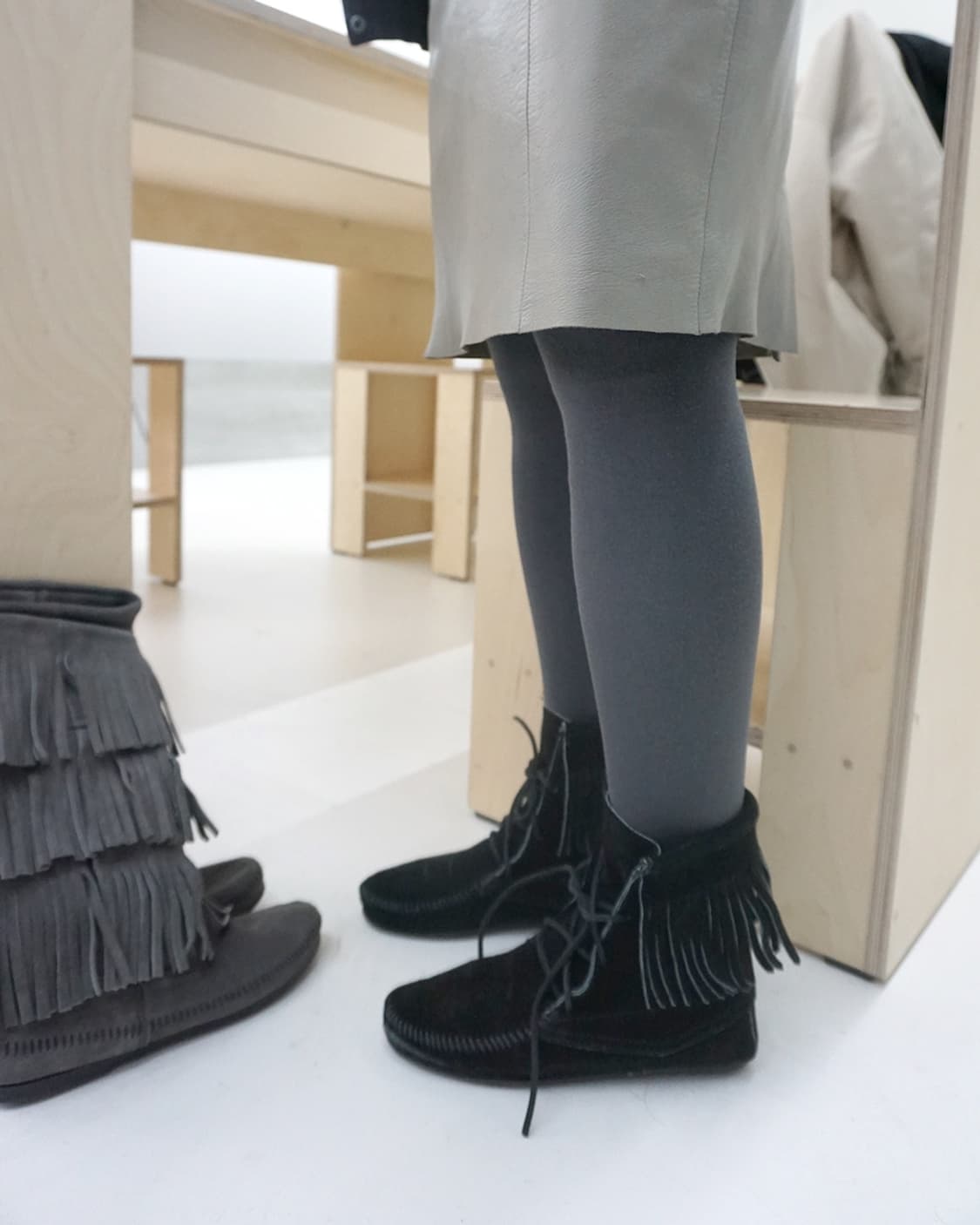 Minnetonka 프린지 부츠 스웨이드 상품이미지2