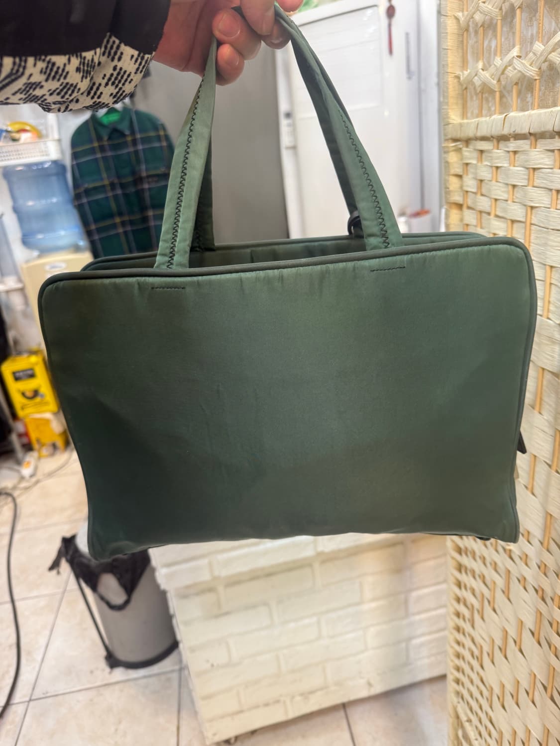 정품 프라다 나일론 토트백 팝니다 상품이미지4