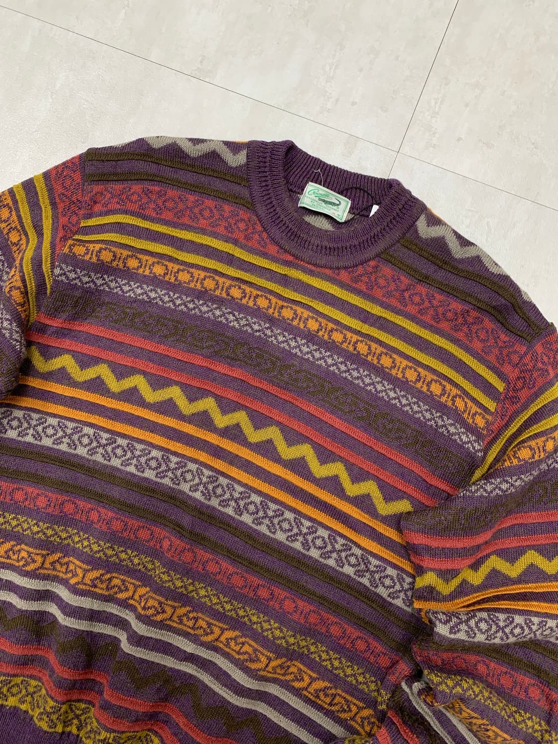 크로커다일 퍼플 패턴 니트 상품이미지2