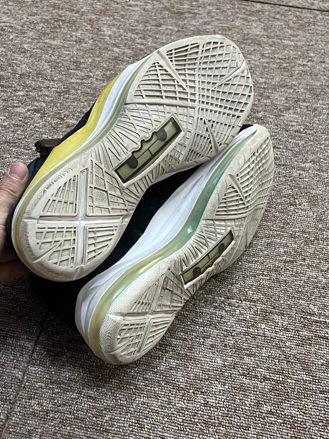 나이키 르브론 10 EXT 블랙 스웨이드 농구화 265 상품이미지8