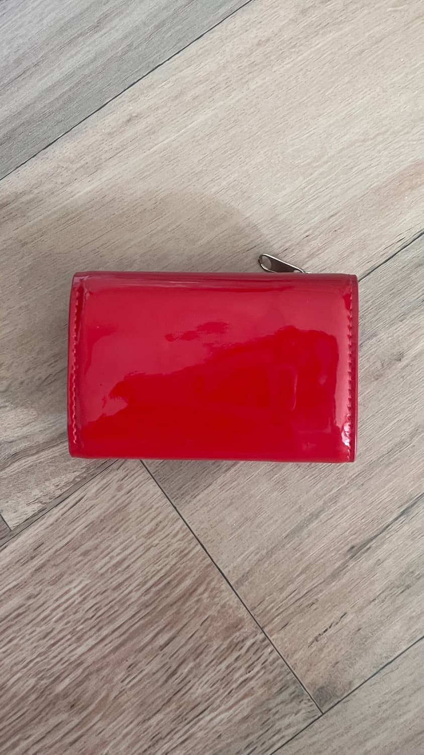 더뮤지엄비지터 지갑 HALF CIRCLE ENAMEL WALLET (RE 상품이미지4