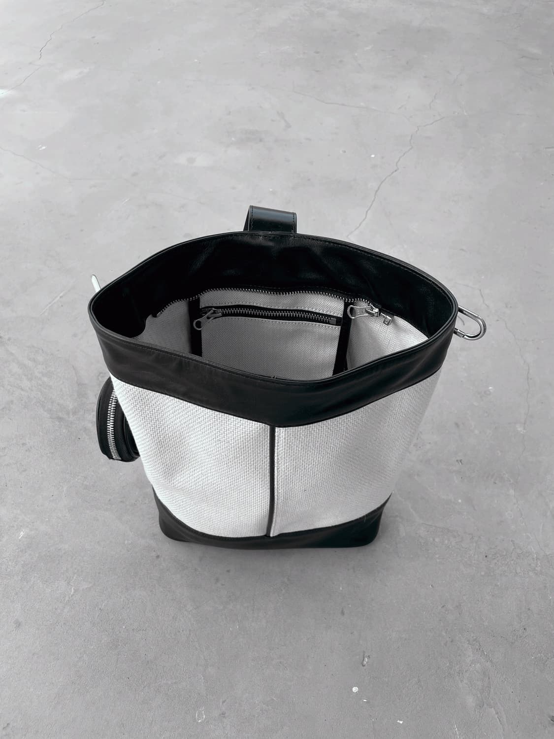 라벨아카이브 버킷백 가방 roman bucket bag canvas 상품이미지3