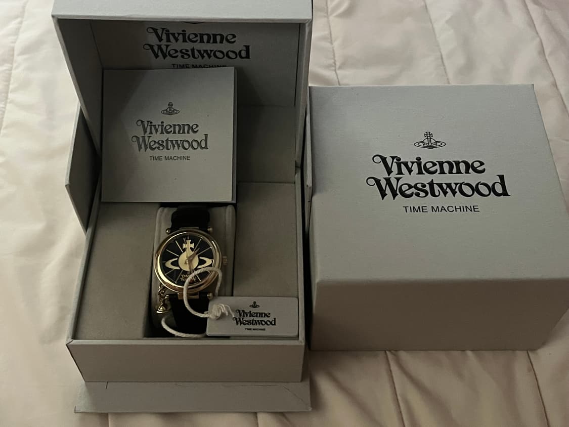 비비안웨스트우드 블랙 시계 상품이미지1