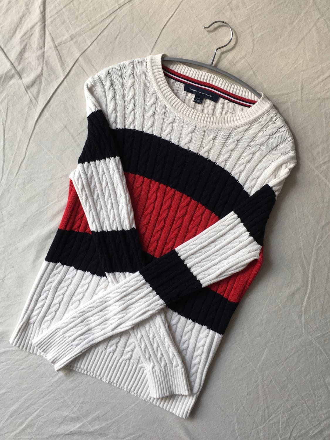 타미힐피거 배색 케이블니트 상품이미지3