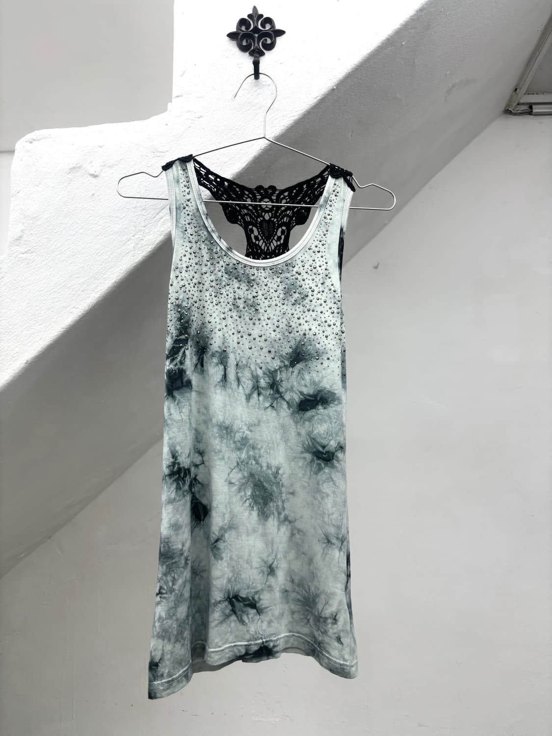 Illusional stud sleeveless   상품이미지3