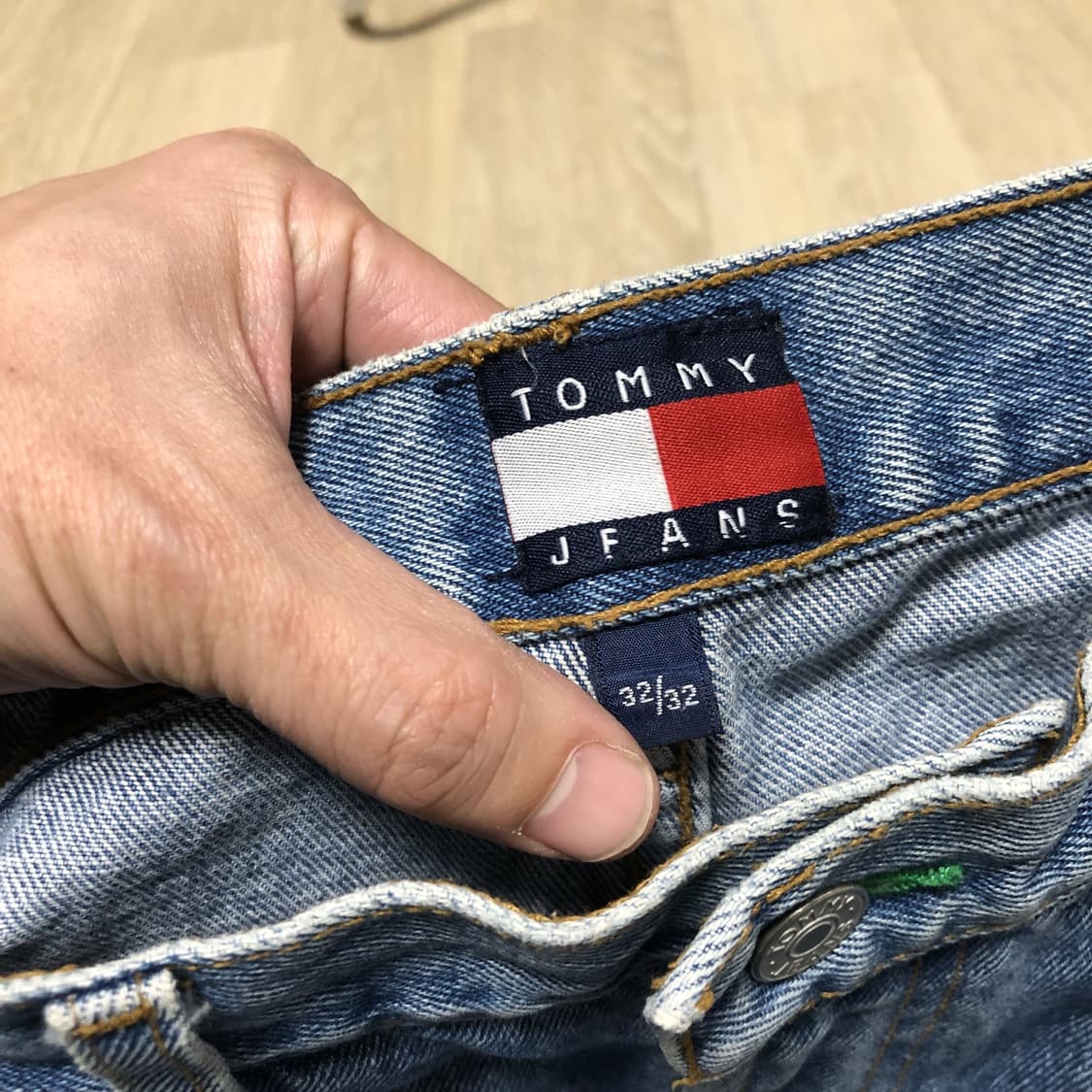 (32) 00's 타미 힐피거 미국제 프리덤핏 (릴렉스드핏) 연청 데님 상품이미지3