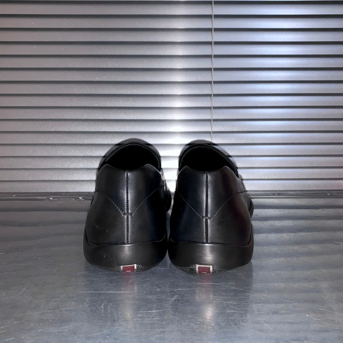 00s 블랙 프라다 스포츠 로퍼 상품이미지5