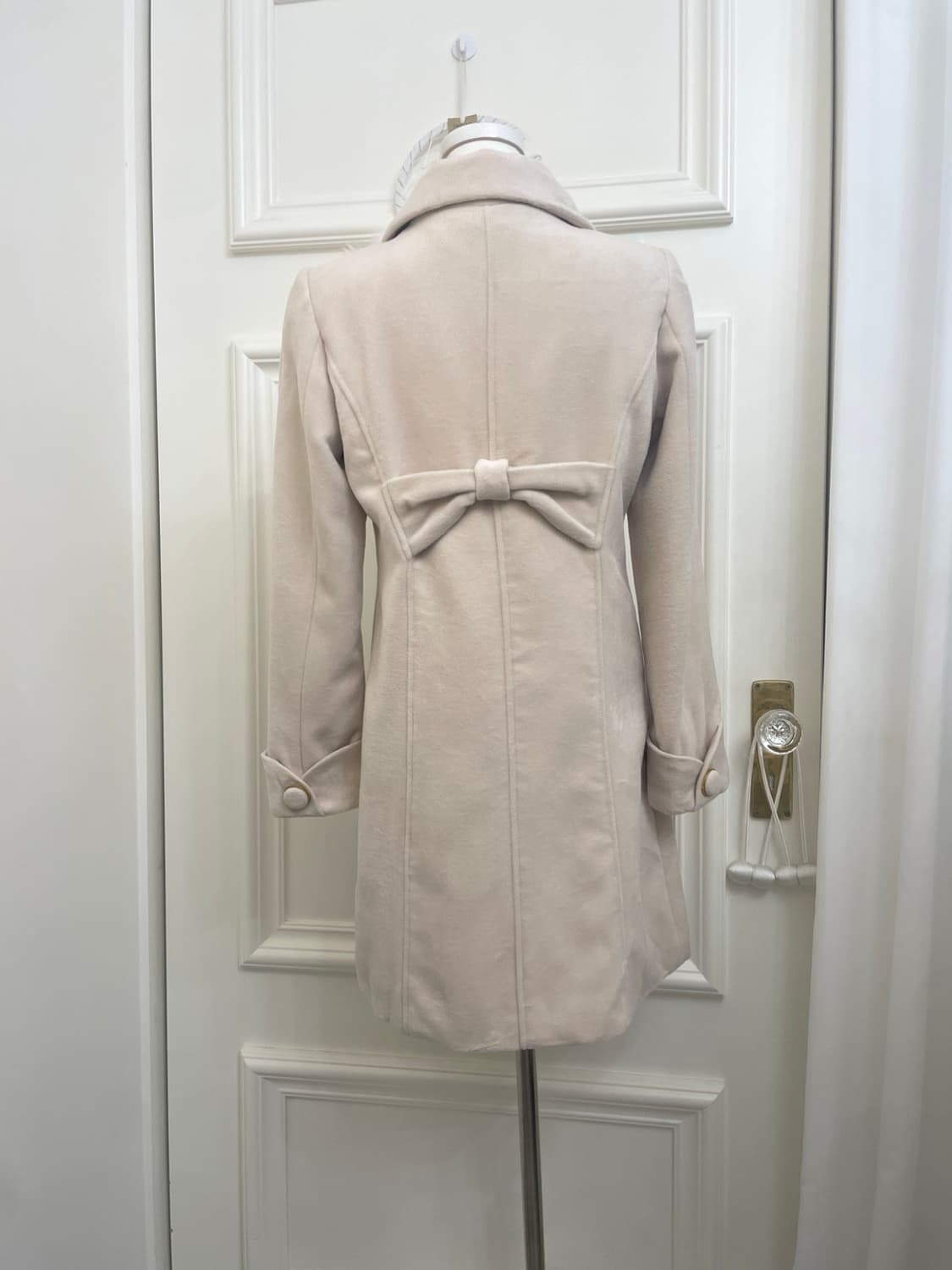 pink cream lovely wave back bow coat 상품이미지3