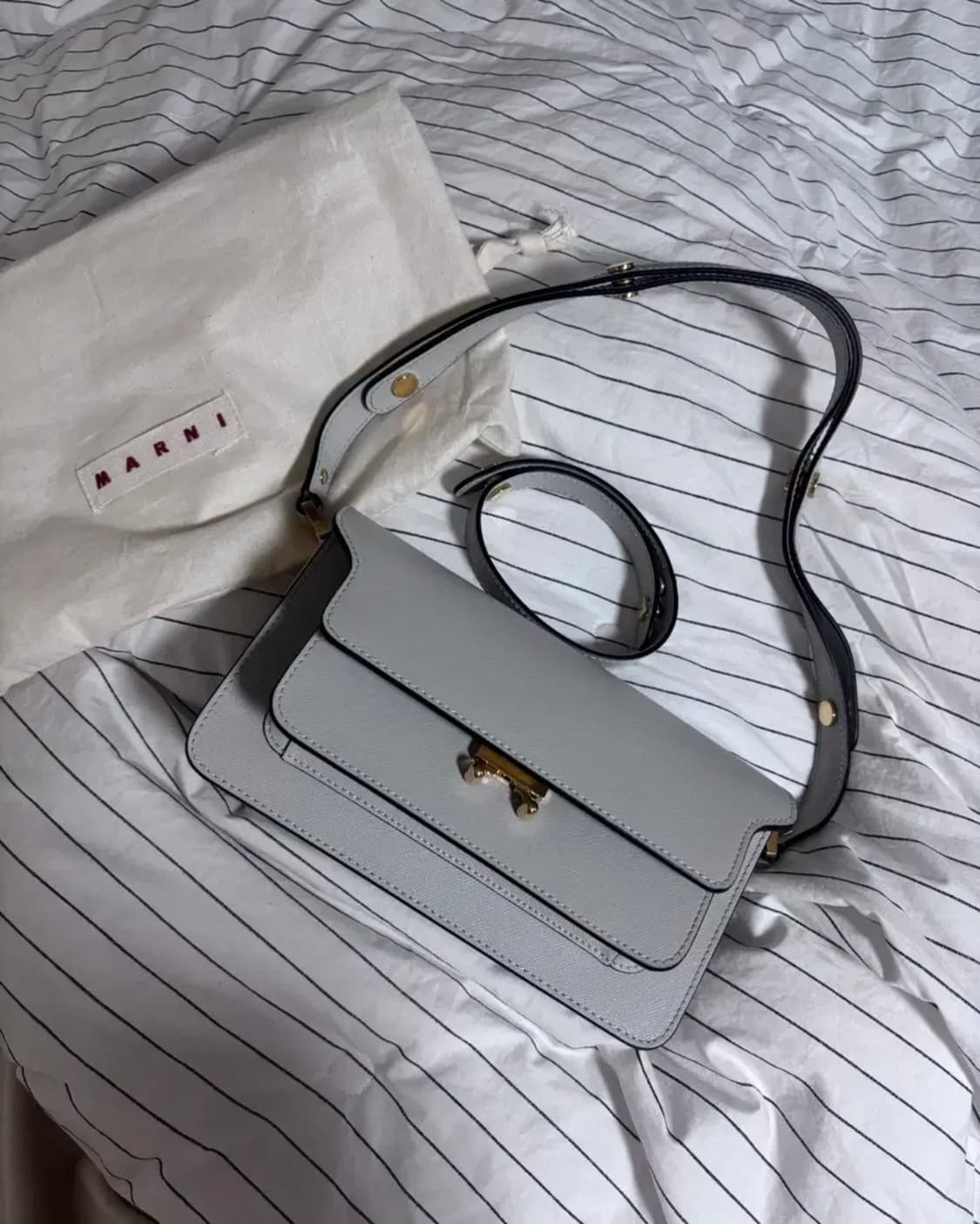 (새상품급) 마르니 이스트 웨스트 트렁크백 펠리칸 상품이미지1