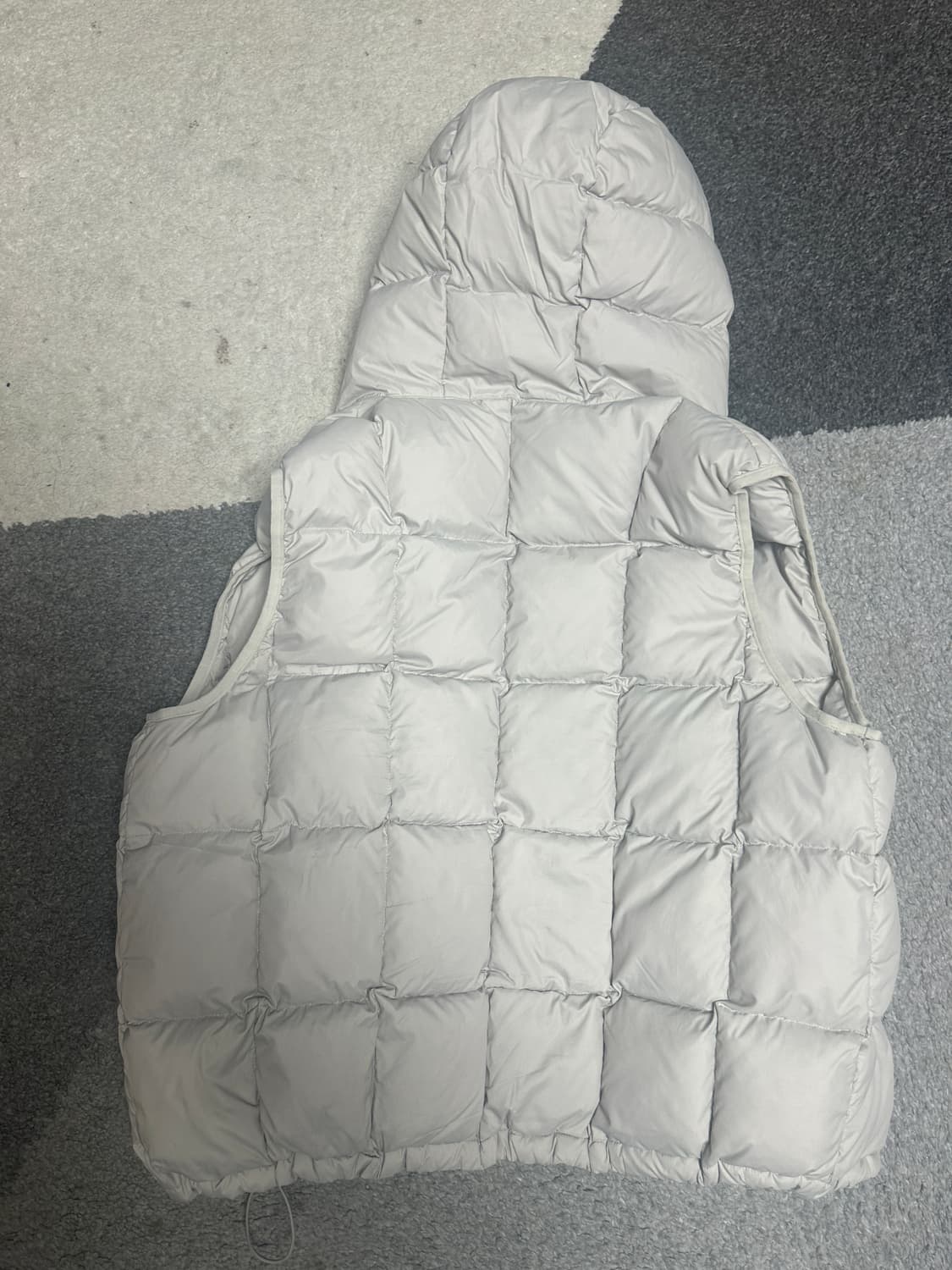 999휴머니티 패딩조끼 구스다운 2사이즈 상품이미지2