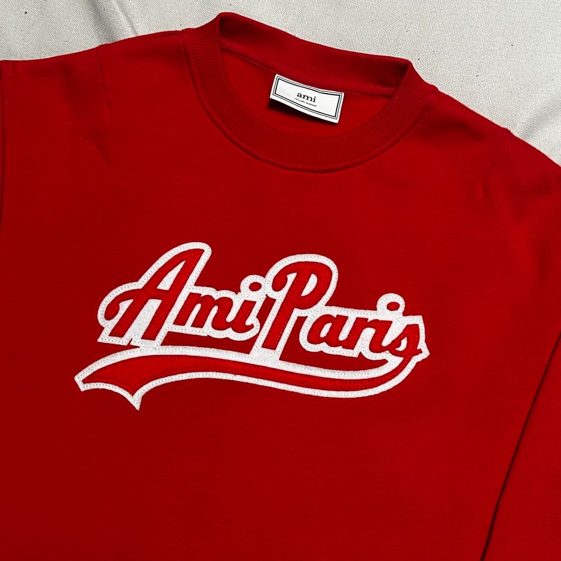 2 아미 파리스 레드 맨투맨 상품이미지1