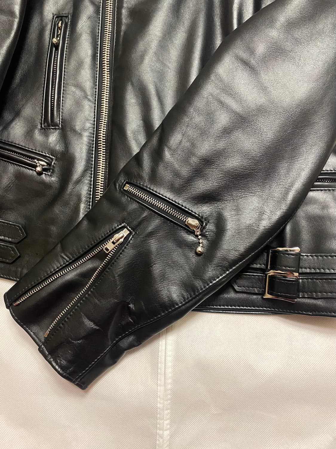 루이스레더 391 라이트닝 홀스하이드 42R 판매합니다 상품이미지6