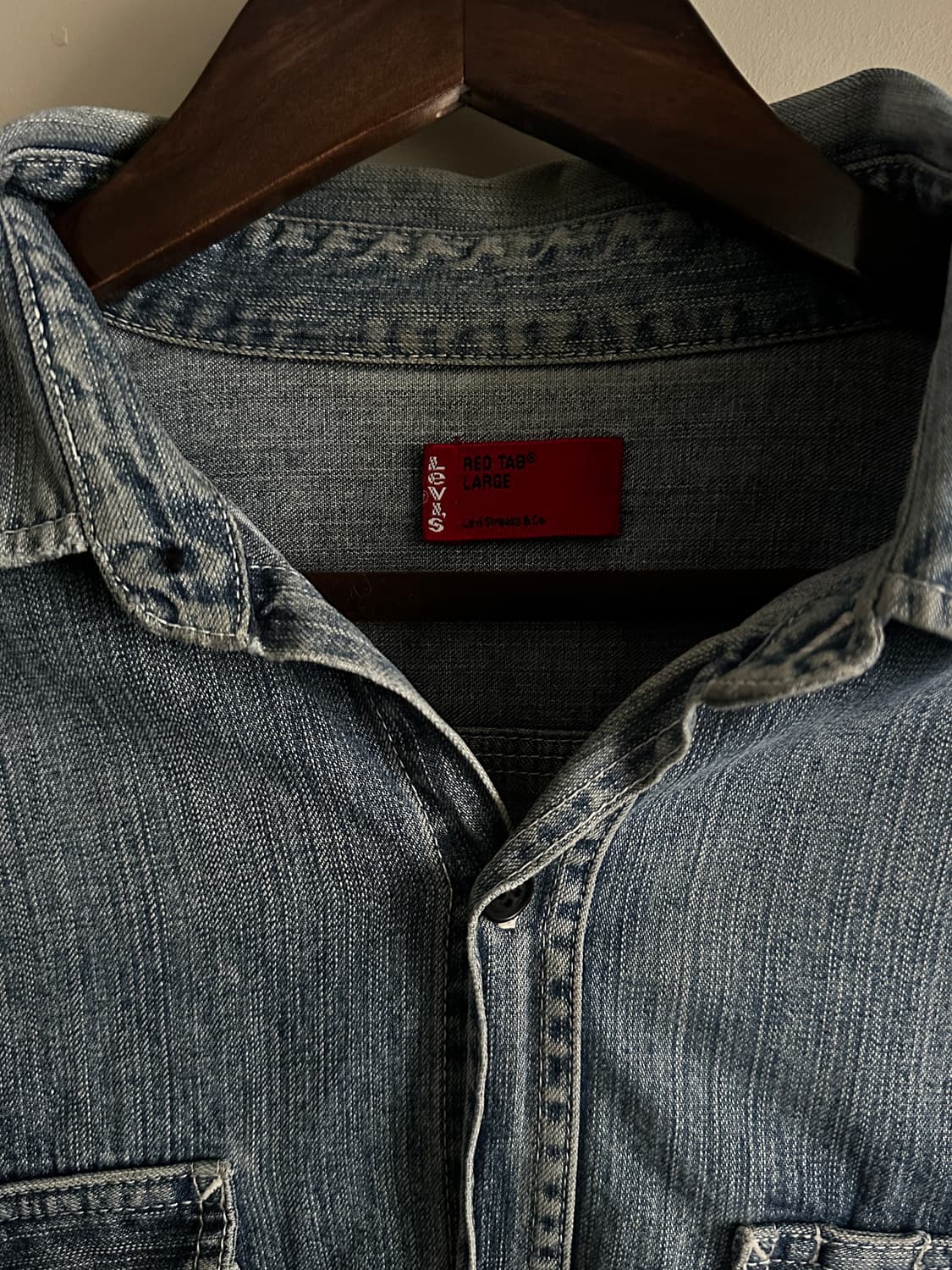 Levis red tab denim shirt 데님셔츠 상품이미지3