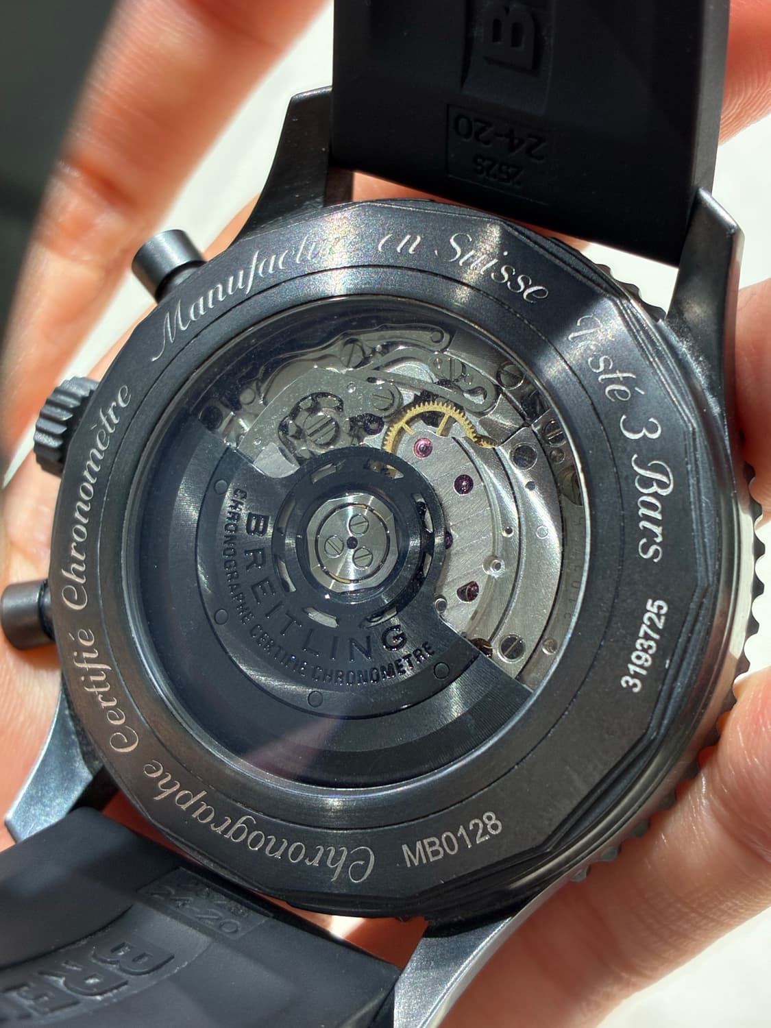 브라이틀링 네비타이머 B01 블랙 다이얼 46mm 19년풀세트 상품이미지8
