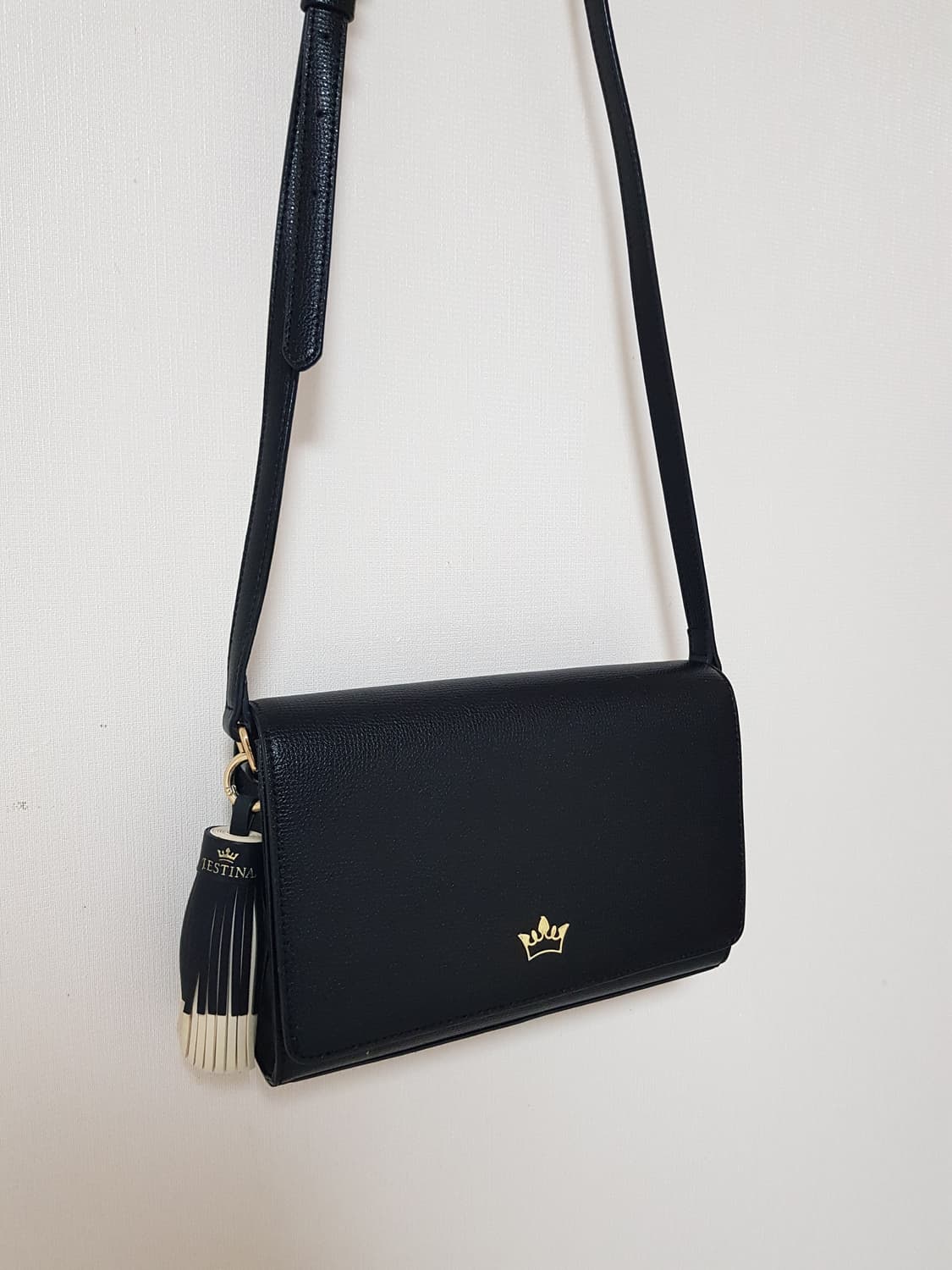 제이에스티나 테슬 크로스백 ㅡ 정품  상품이미지2