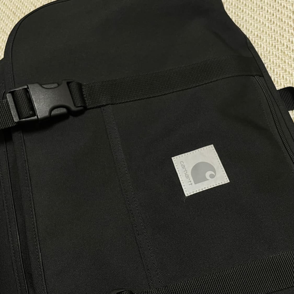 칼하트WIP 리플렉티브 파슬백 상품이미지2