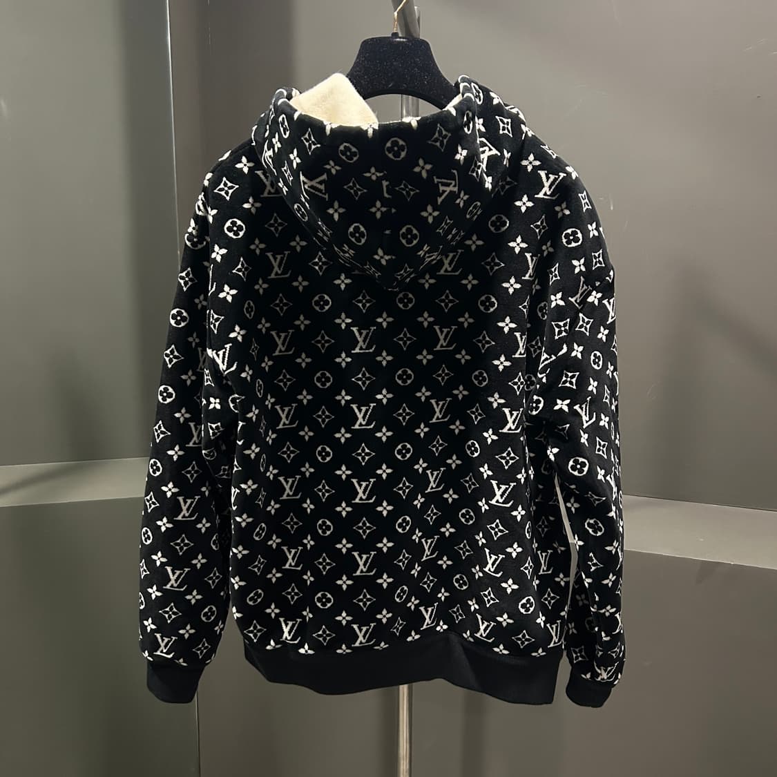 루이비통 모노그램 벨벳 후드티 상품이미지4