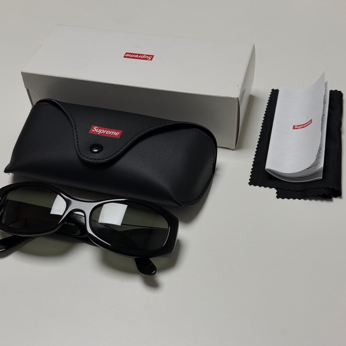 슈프림 꼬르소 선글라스 블랙 상품이미지4