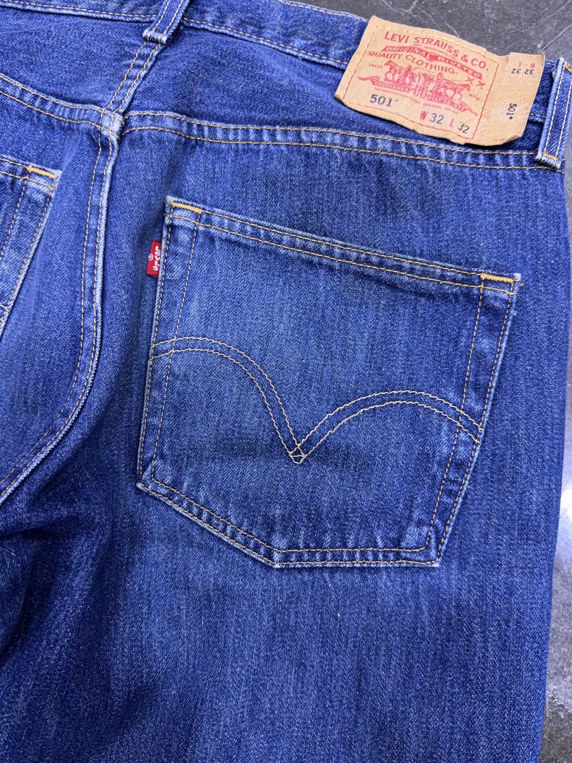 리바이스 501 00's 레귤러핏 지퍼 커스텀 데님팬츠 32 상품이미지8